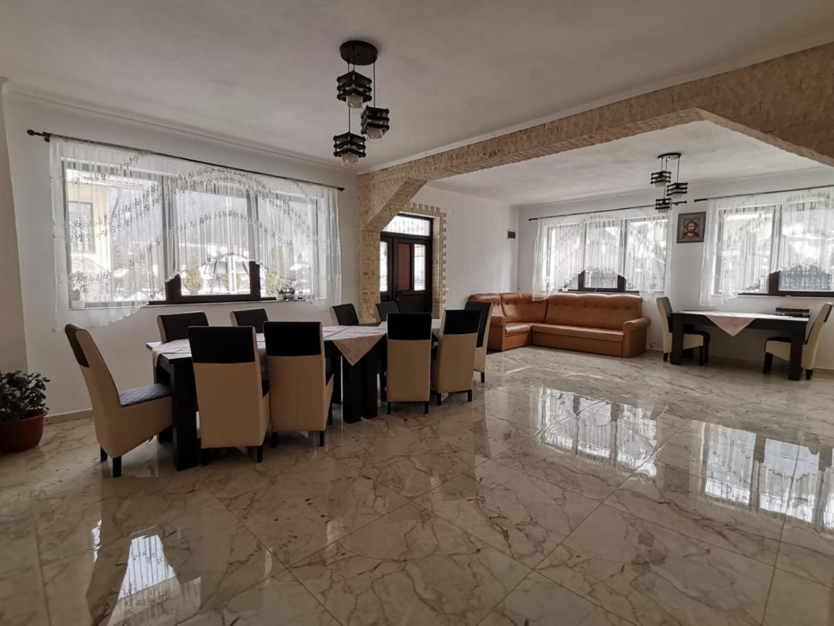 Casa Dana Olteanu Hotel Moeciu De Sus Exterior foto
